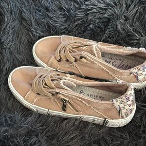 Blowfish Women's Tan Sneakers